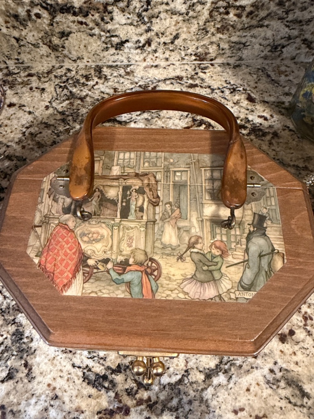 Vintage Hand-Painted Octagonal Wooden Keepsake Box in Warm Brown Tones - Picture 2 of 7